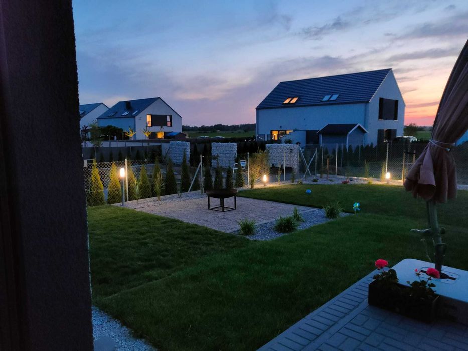 Pielęgnacja ogrodów, automatyczne podlewanie, ogrodnik, projekty