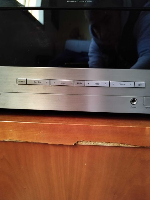 Vendo amplificador Harmon/Kardon AVR 137