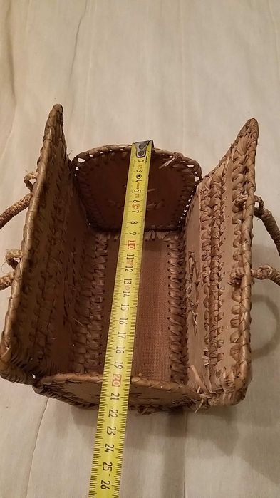 mala , bolsa em Junco rafia e Madeira feito á mão