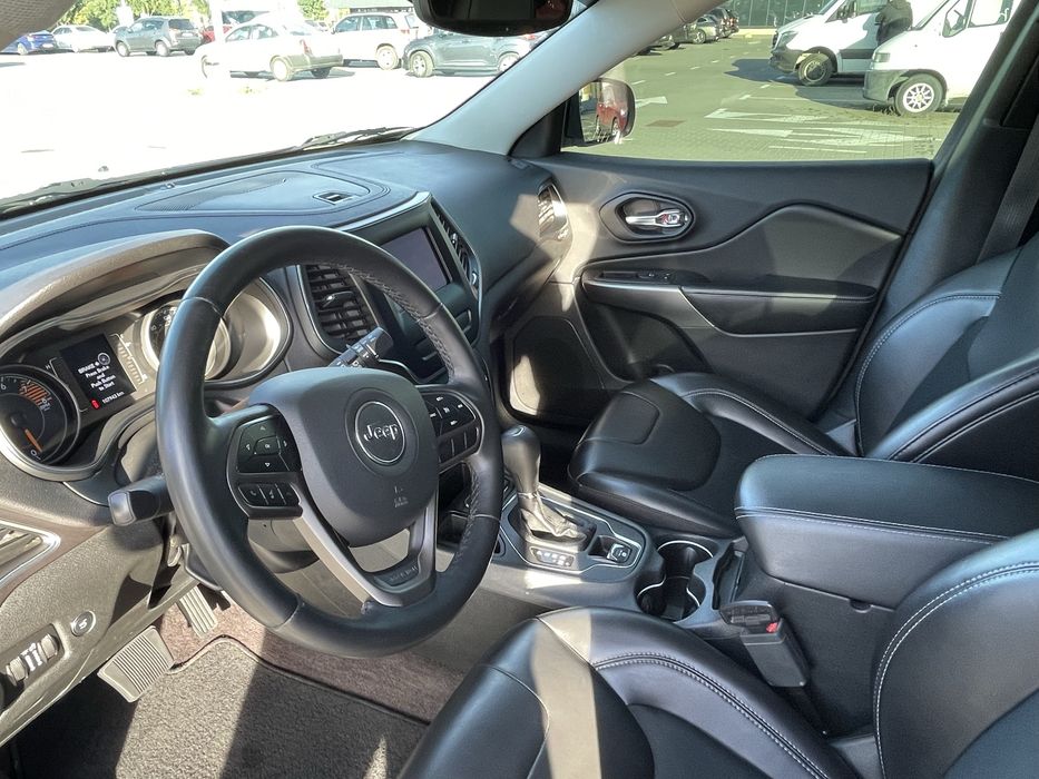 Jeep Cherokee 2018  (FL)/KL  3.2 АТ  271 к.с. Latitude Plus