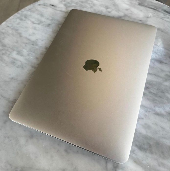 MacBook Pro 13,3 polegadas