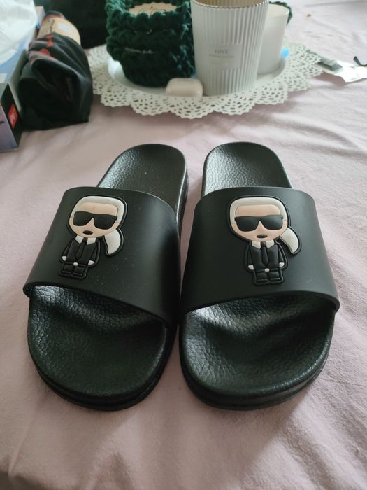 Klapki damskie basenowe