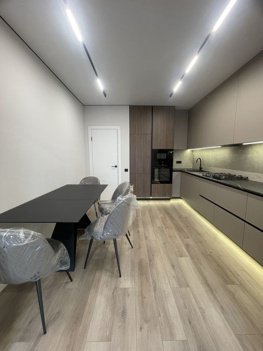 Продаж вишуканої 2 к. квартири, Без аналогів! - View 2