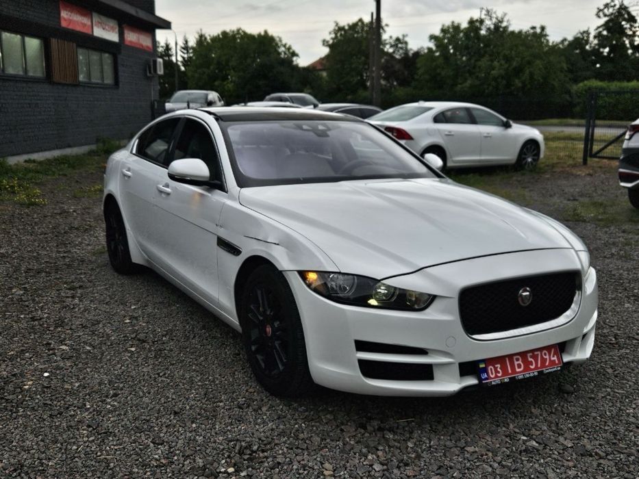 Продам Jaguar XE