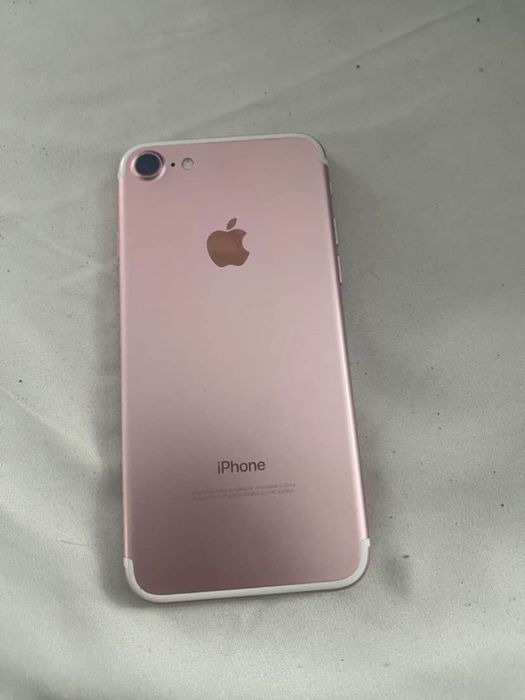 Продам айфон 7 на 128 гб