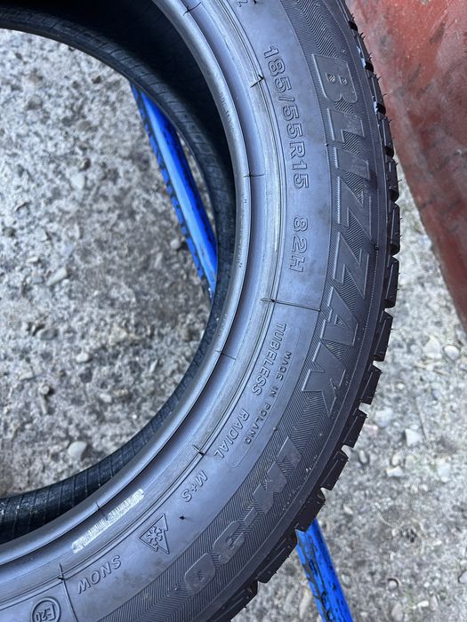 185/55/15 R15 Brigestone Blizzak LM-30 зима 2 шт