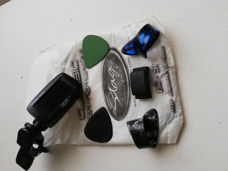 Guitarra Artesanal + Bolsa + Tripé + Afinador + Palhetas