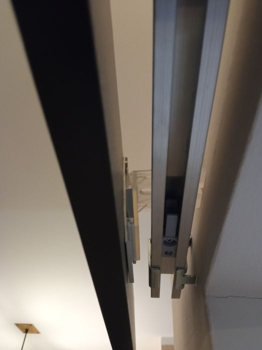 Drzwi przesuwne naścienne