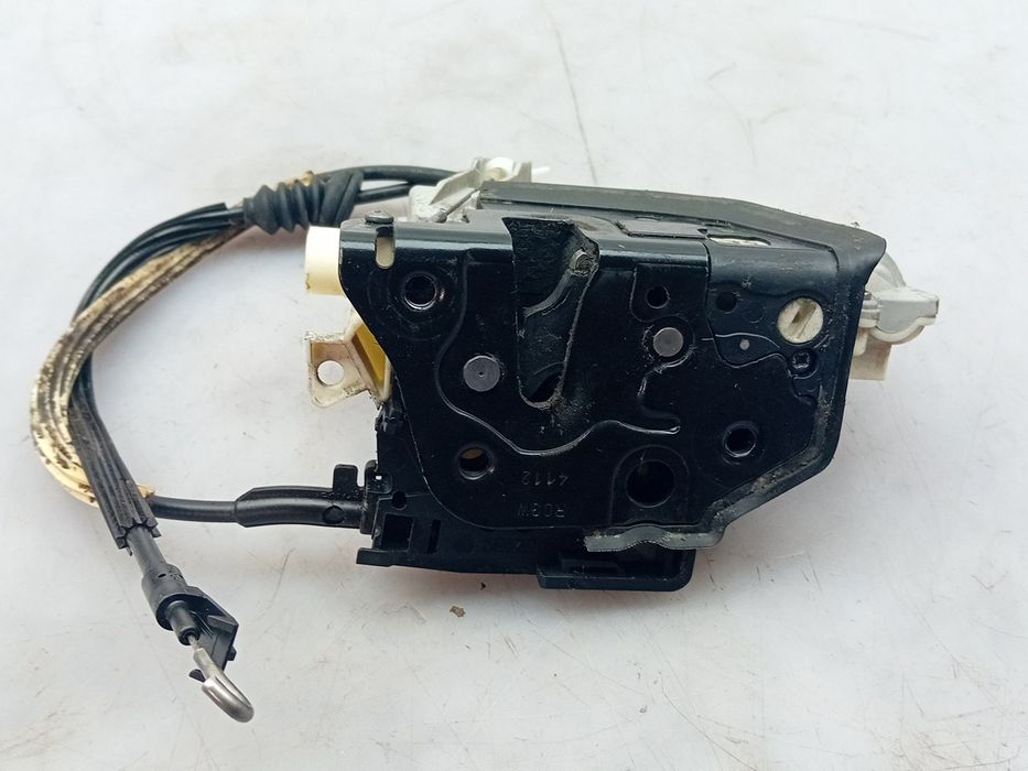 Fechadura / fecho porta frente direito VOLKSWAGEN Passat Variant (365)