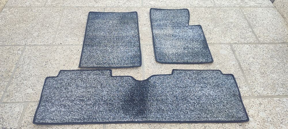 Tapetes vintage MAZDA 818