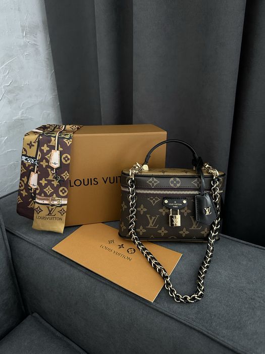 Сумка шкіряна louis vuitton vanity chain poich , луі вітон