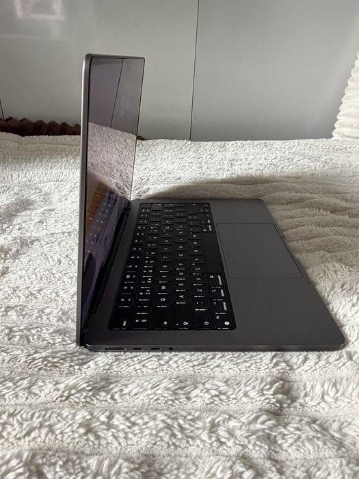 Macbook Pro 14” M1 Max 32gb Ram