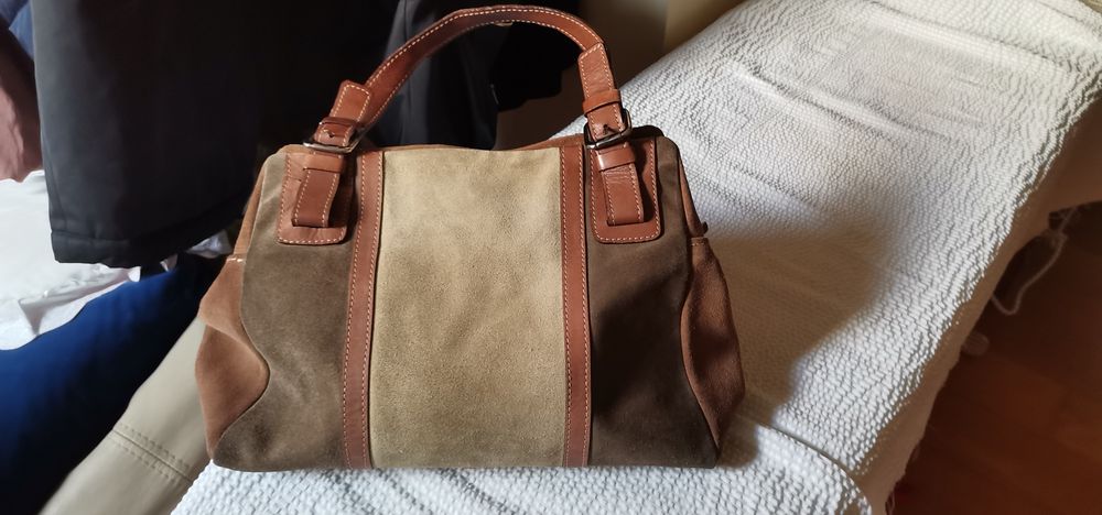 Bolsa de senhora pele