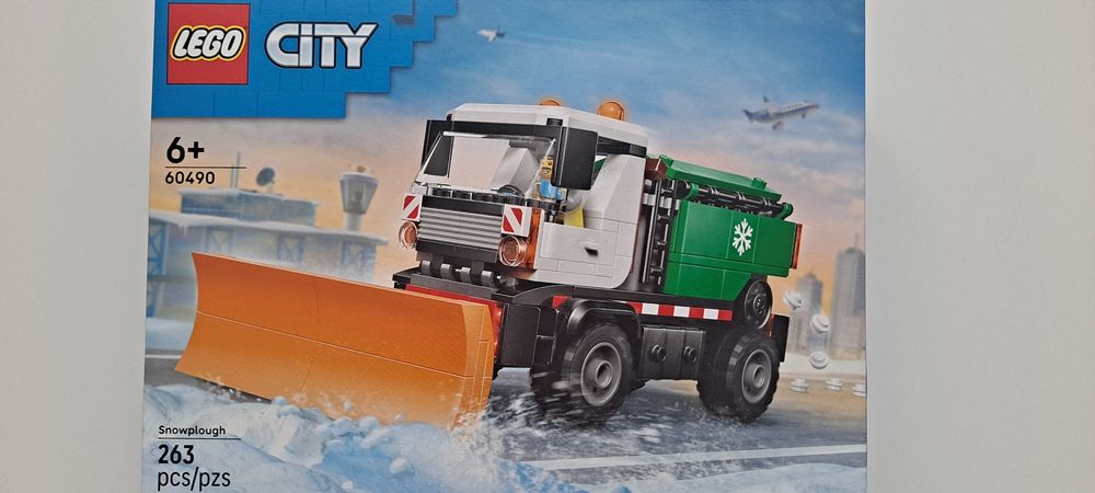 Klocki Lego City - Nowe, pług śnieżny  263 elementy