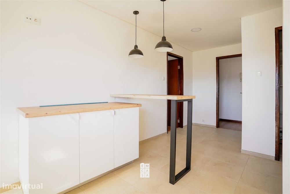 Apartamento T4 Venda em Oliveira de Azeméis, Santiago de Riba-Ul, Ul,