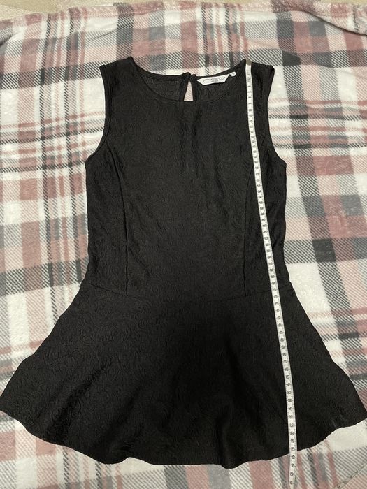 Elegancka bluzka z baskinką New look 36