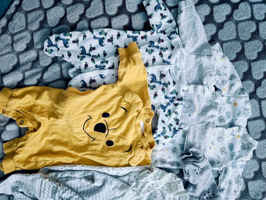 Zestaw ubranek (r.50, 16 sztuk). Lindex, HM, Name It, Primark.