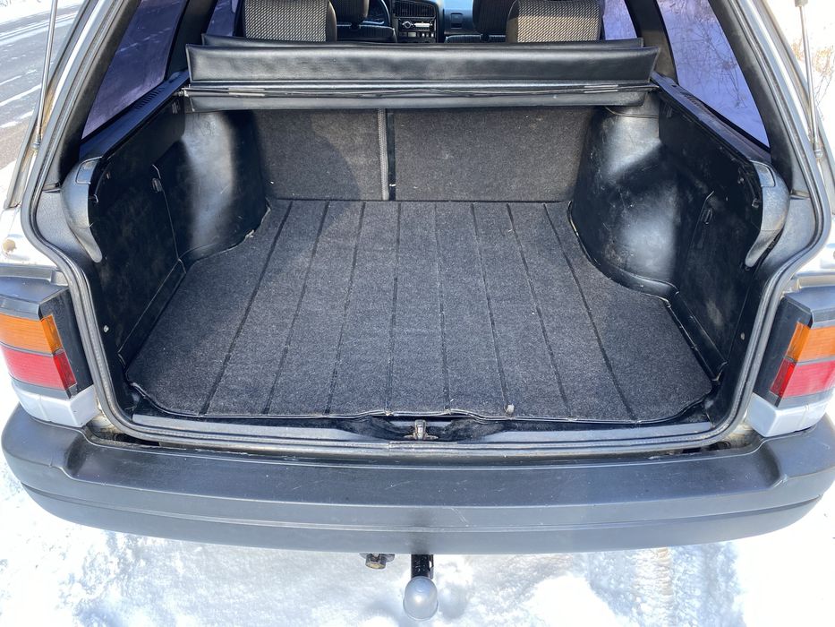 Volkswagen Passat B3 original універсал рідна фарба фольксваген пассат