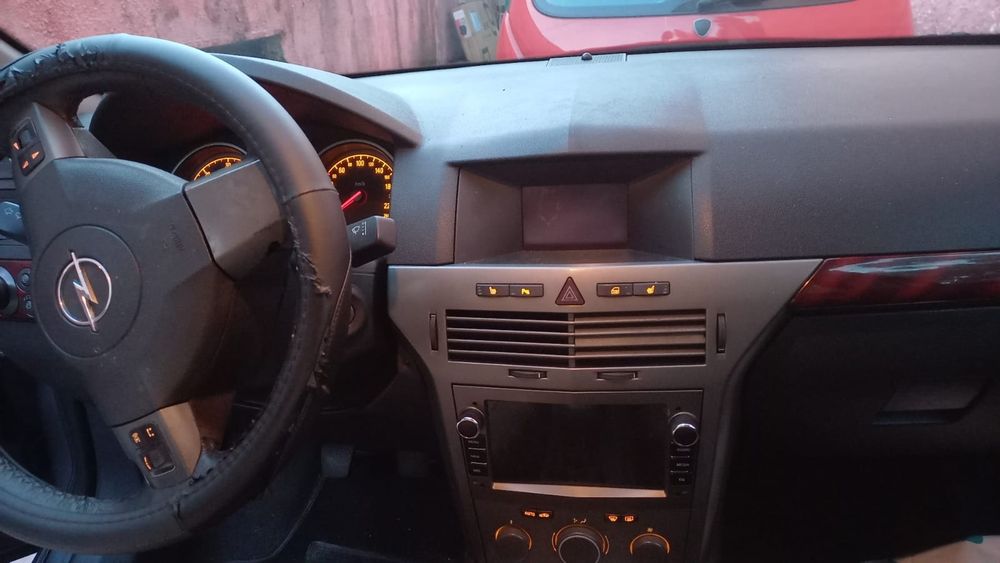 Opel Astra — fotografia 4