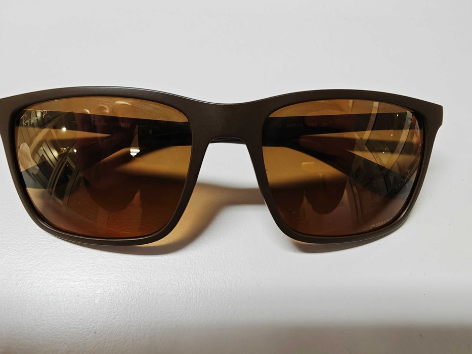 Óculos de Sol Rayban com lentes polarizadas