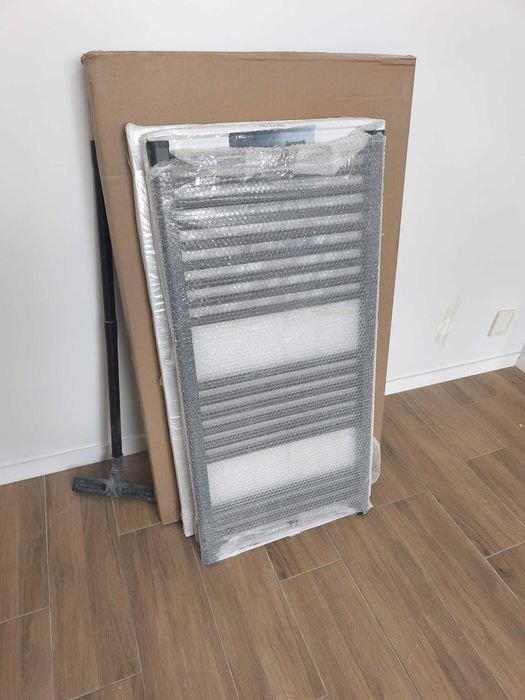 Sistema completo aquecimento central + bomba de calor Energie 4-12kW + radiadores + depósito