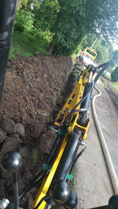 Usługi minikoparką 2t