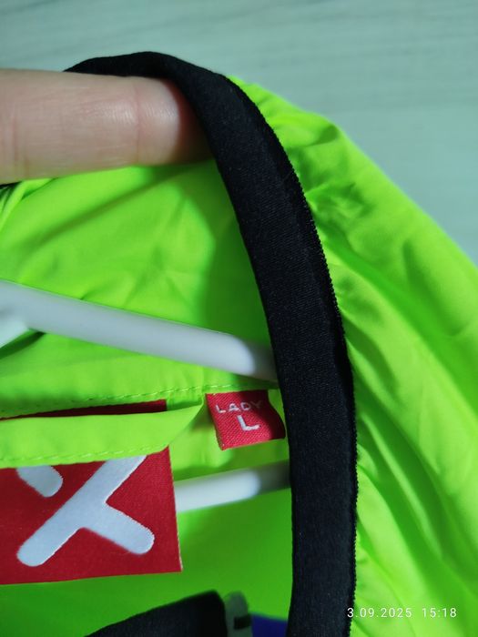 Kurtka wiatrówka do biegania