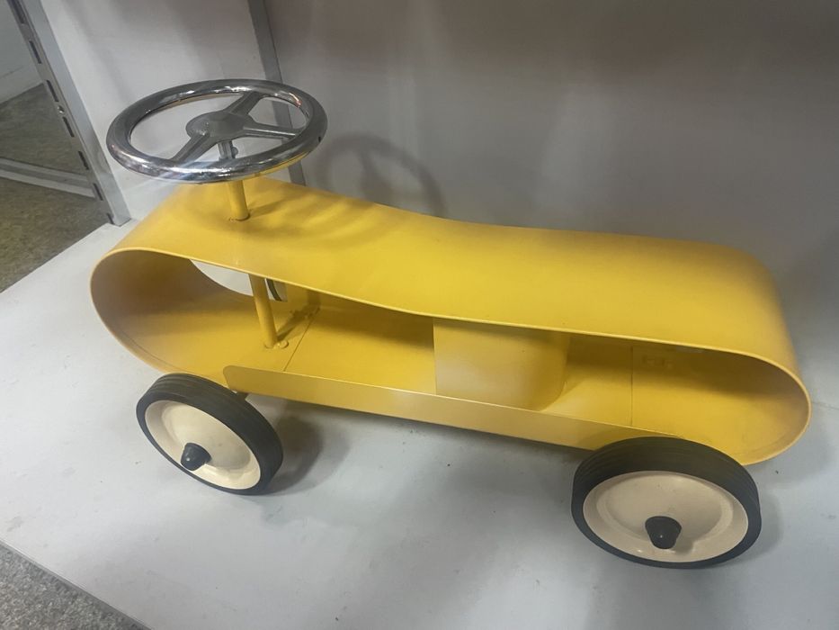 Педальная машина , автомобиль для детей, педальные детские машинки