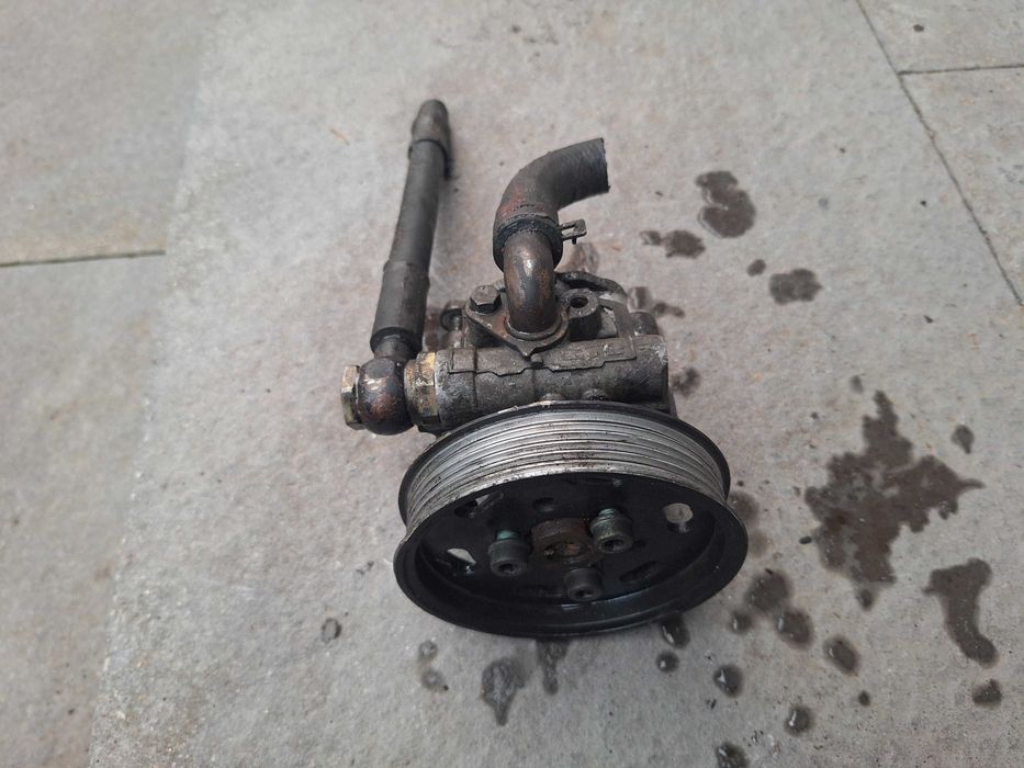Pompa wspomagania KYB 1,9 TDI Golf Passat Bora Leon Toledo Octavia