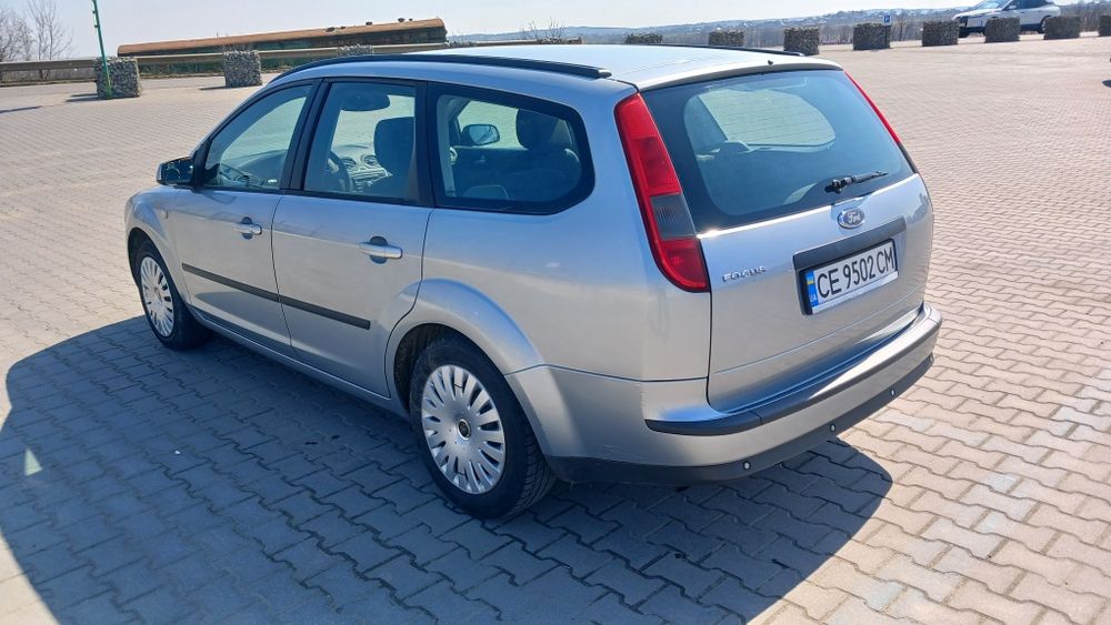 Форд фокус  2005р 1,6 бензин