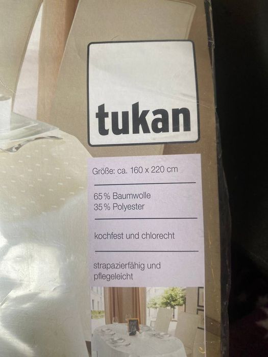 Скатертина для обіднього столу Tukan біла
