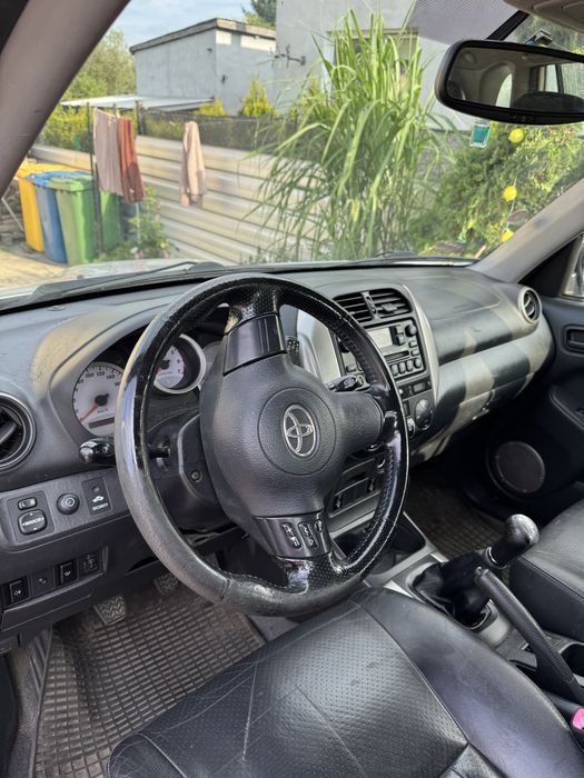 Toyota RAV4 2005 niezawodna