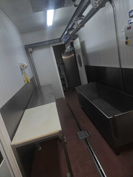 Trespasse fábrica assar leitões