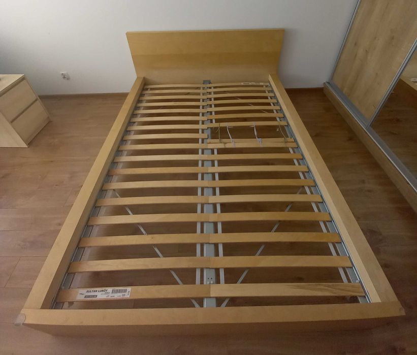 Używane 2-osobowe łóżko Ikea