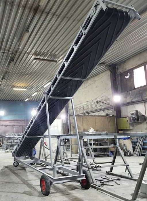 Конвейер, стрічковий, транспортер, ленточный, навантажувач, погрузчик