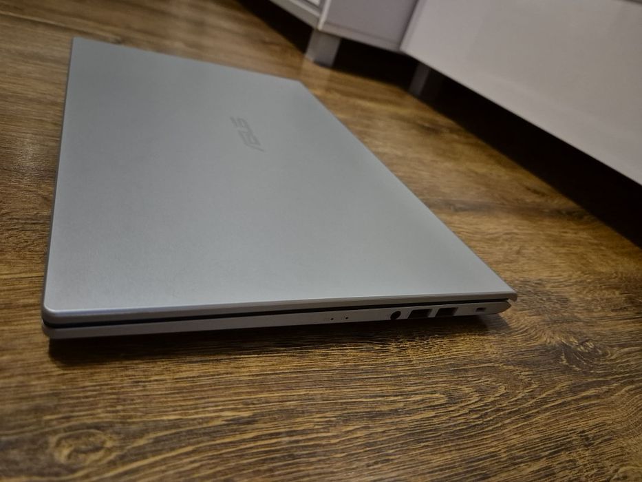Laptop Aus X515E