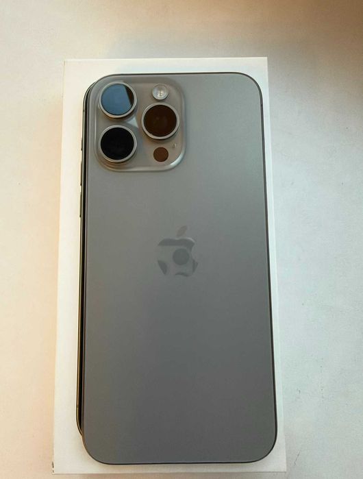 iPhone 15 Pro Max