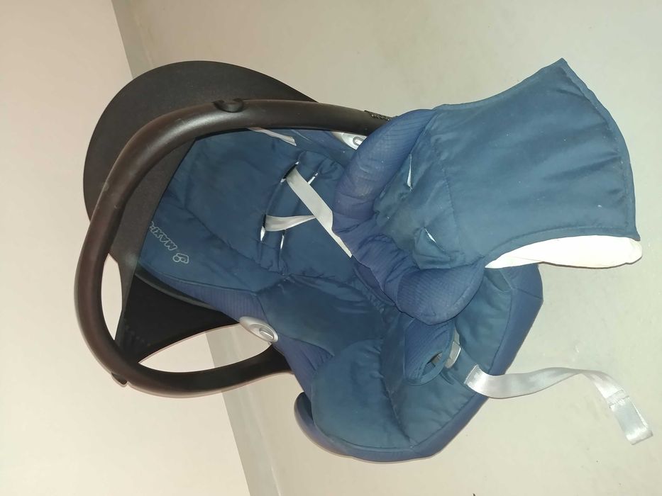 Fotelik samochodwy nosidełko Maxi Cosi 0-13 kg.