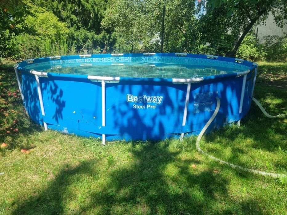 Basen Bestwyi 4.3m. Z pokrywa.