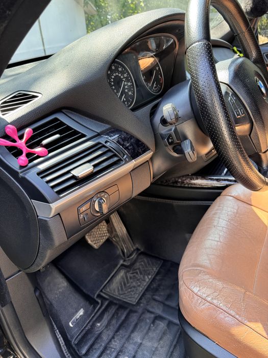 Продам BMW X5 E70