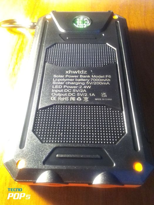 Павербанк потужний,ліхтарик.