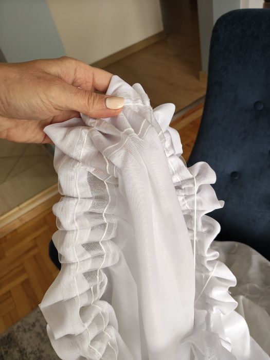 Firanka do parapetu na taśmie biała