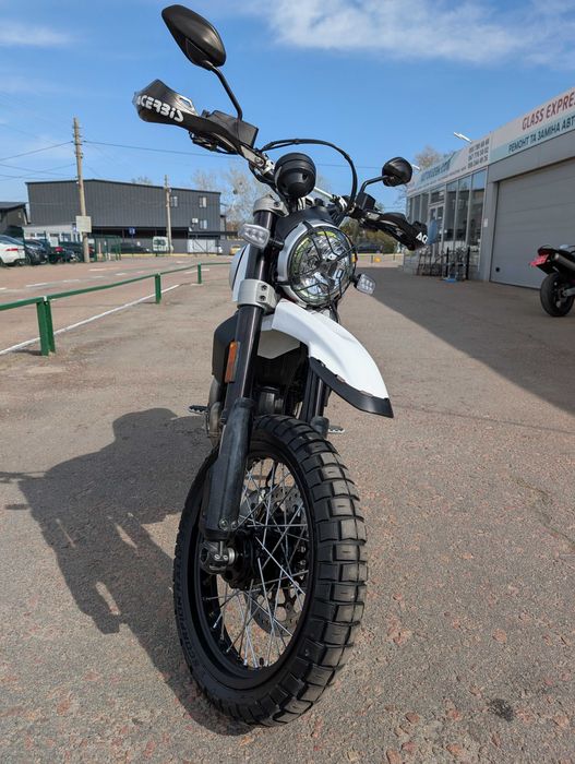 Мотоцикл Ducati Scrambler 800 ABS Desert Sled MoToBaZa