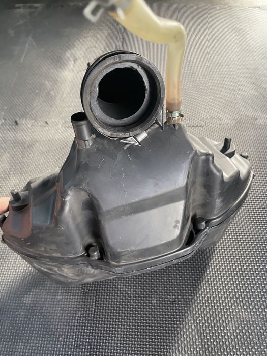 Honda nc 700s airbox