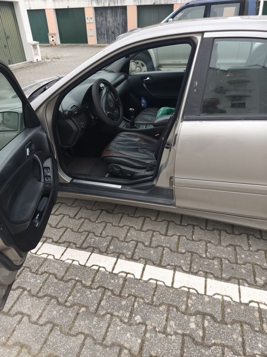 Mercedes CDI 220 ,A Disposição e Negociável