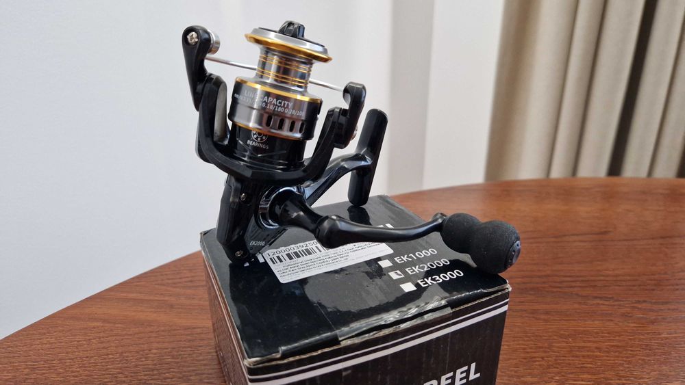 Kołowrotek wędkarski spinning feeder