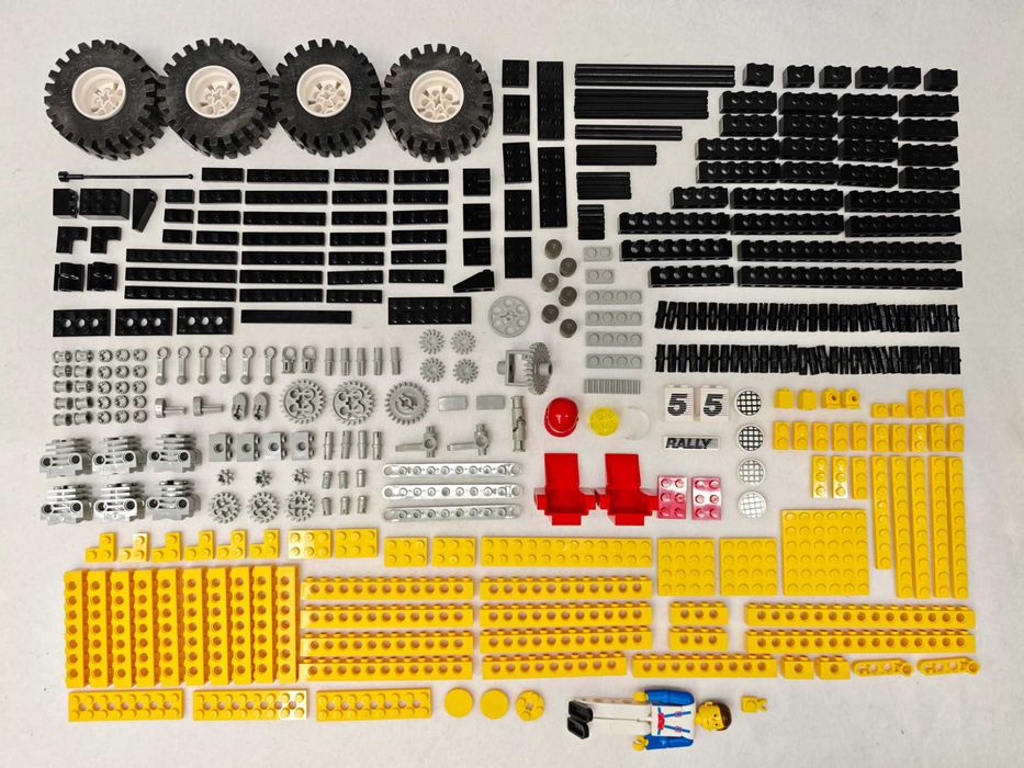 Lego Technic 8850 "Rally Support Truck"; 1990; [231]