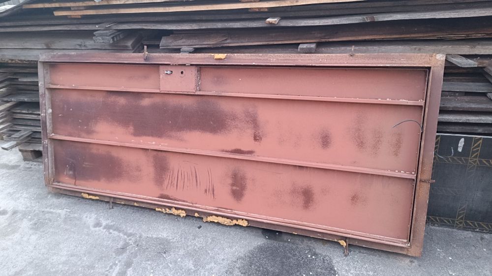 Двері залізні надійні!