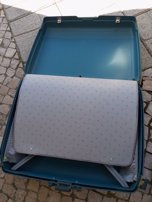 Malas de viagem usadas