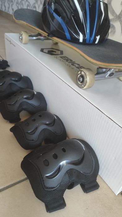 Skate Ericeira Screw Green 8,5" com equipamente de proteção